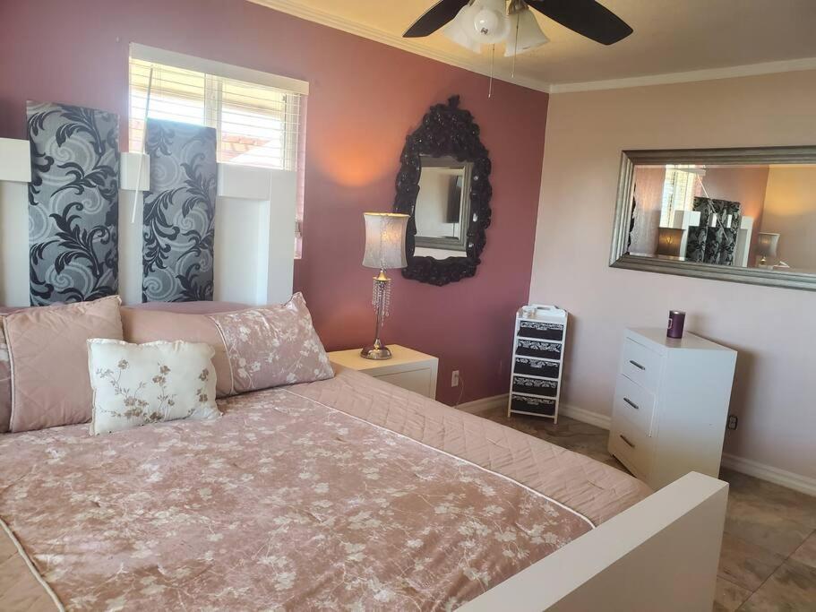 Spacious West El Paso 19 Min From Airport, Fort Bliss Military Base ภายนอก รูปภาพ