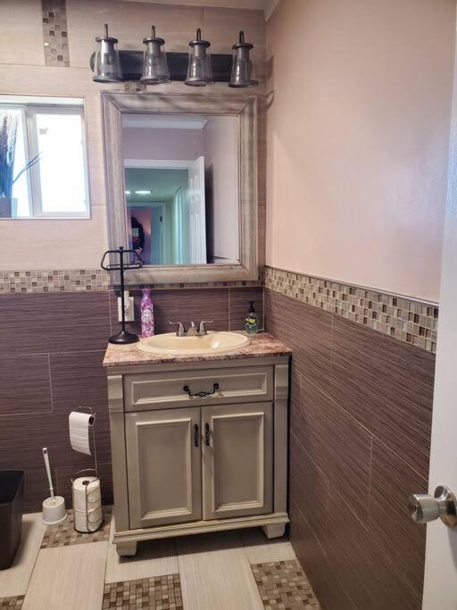 Spacious West El Paso 19 Min From Airport, Fort Bliss Military Base ภายนอก รูปภาพ